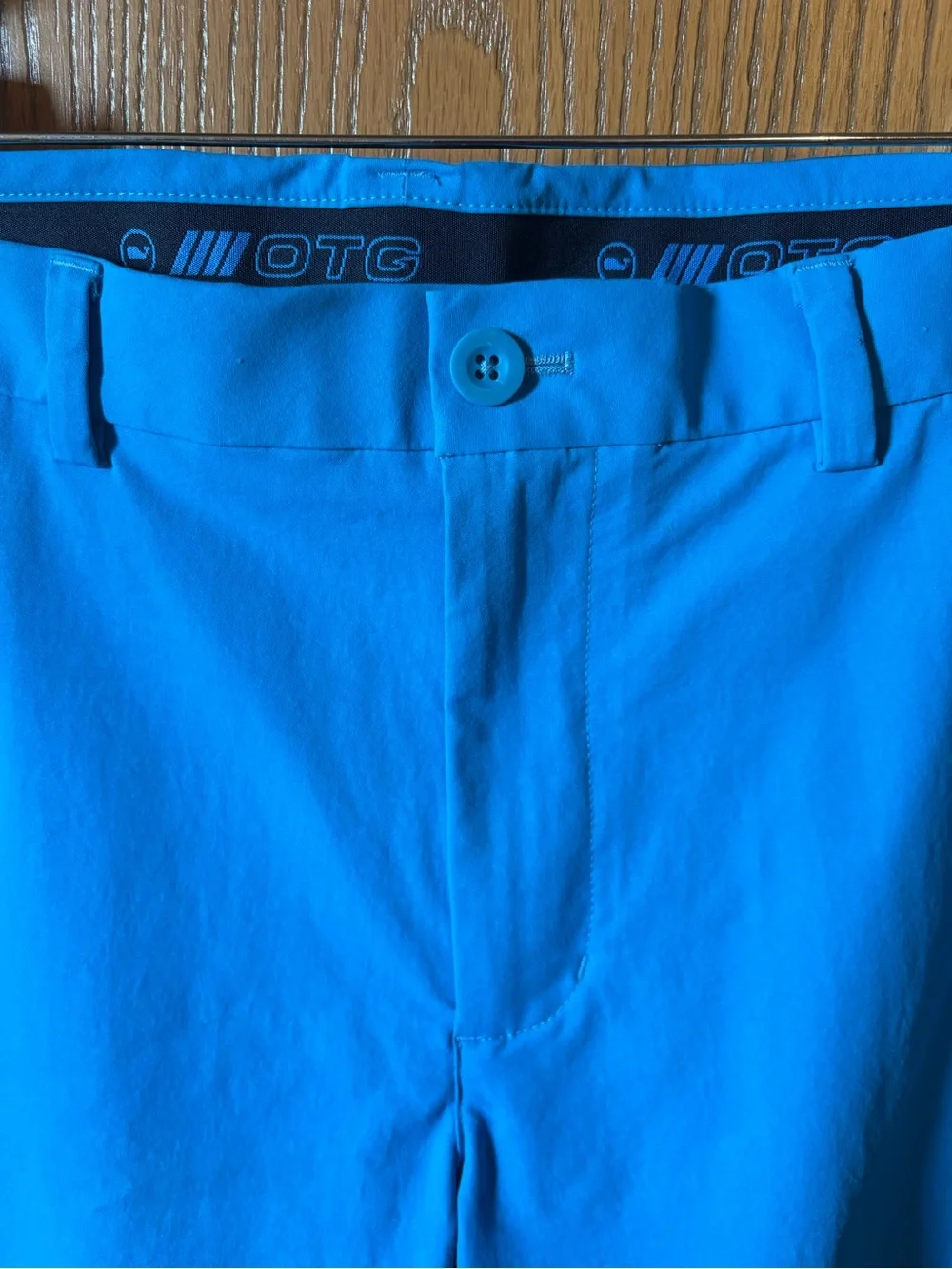 Vineyard Vines Men’s Bright Blue Flat-Front Performance Shorts - OTG